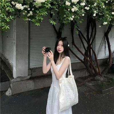 女交通员